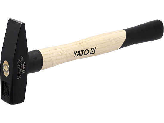 Молоток Yato 500G YT-4495 500 г, 320 мм, 118 мм, 26 мм, сталь, деревянная рукоятка, холодная ковка, резиновая защита 5906083944956