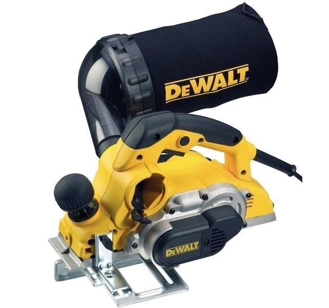 DEWALT ēvele 1050W 82mm D26500-QS