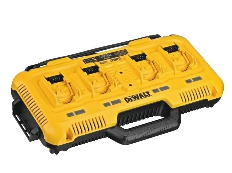 ЗАРЯДНОЕ УСТРОЙСТВО DEWALT  4-ПОРТОВОЕ XR 8A DCB104-QW