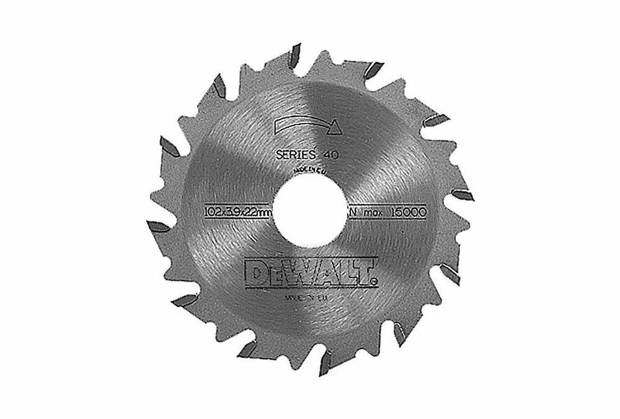 DEWALT Дисковая пила DT1306-QZ